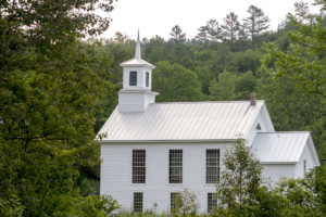 The Calais Town Hall on Kent Hill Road. Vermont towns are famous for their local decision-making, and Calais is no exception. Recent changes to the 100-year-old statute, however, allow state officials to better connect tree wardens across Vermont to collaborate, problem-solve, and learn from each other. Photo courtesy of Erica Houskeeper.