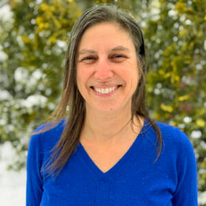 Jill Mennona Headshot